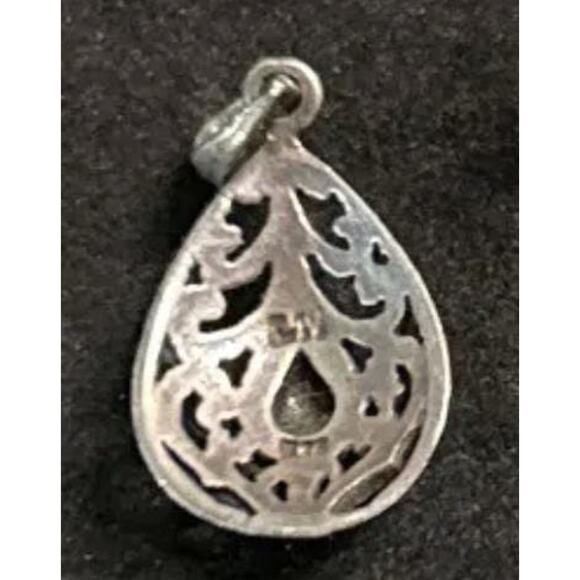 Vintage Sterling Silver Black Onyx Filigree Teardrop Pendant - Picture 2 of 3